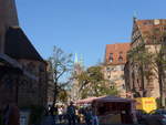 (198'326) - Strasse mit Lorenzkirche am 16.