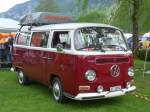 Volkswagen/429244/160276---vw-bus---sz-18182 (160'276) - VW-Bus - SZ 18'182 - am 9. Mai 2015 in Brienz, Camping Aaregg