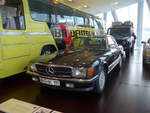 (186'449) - Mercedes-Benz 500 SL von 1988; Schauspieler Hardy Krger - HH-HK 111 - am 12. November 2017 in Stuttgart, Mercedes-Benz Museum
