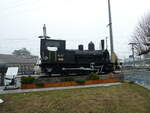 Dampflokomotiven/763499/231349---tigerli-dampflokomotive---nr-8487 (231'349) - Tigerli-Dampflokomotive - Nr. 8487 - am 15. Dezember 2021 beim Bahnhof Buchs