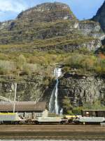 (147'869) - Wasserfall bei Biasca am 6. November 2013