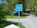 Hinweissignale/662760/205649---hinweistafel-auf-die-bergpoststrasse (205'649) - Hinweistafel auf die Bergpoststrasse am 30. Mai 2019 im Eigenthal