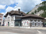 (173'575) - Der Bahnhof von Fleurier am 1. August 2016