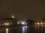 (177'234) - Weihnchtliche Beleuchtung an der Aare am 16. Dezember 2016 mit der Stadtkirche Thun