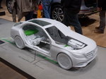 (169'168) - Mercedes-Model am 7. Mrz 2016 im Autosalon Genf