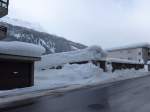 Airolo/322209/148804---zugeschneite-postautohaltestelle-in-airolo (148'804) - Zugeschneite Postautohaltestelle in Airolo am 9. Februar 2014