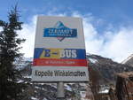 (201'885) - E-Bus-Haltestelle - Zermatt, Kapelle Winkelmatten - am 3.
