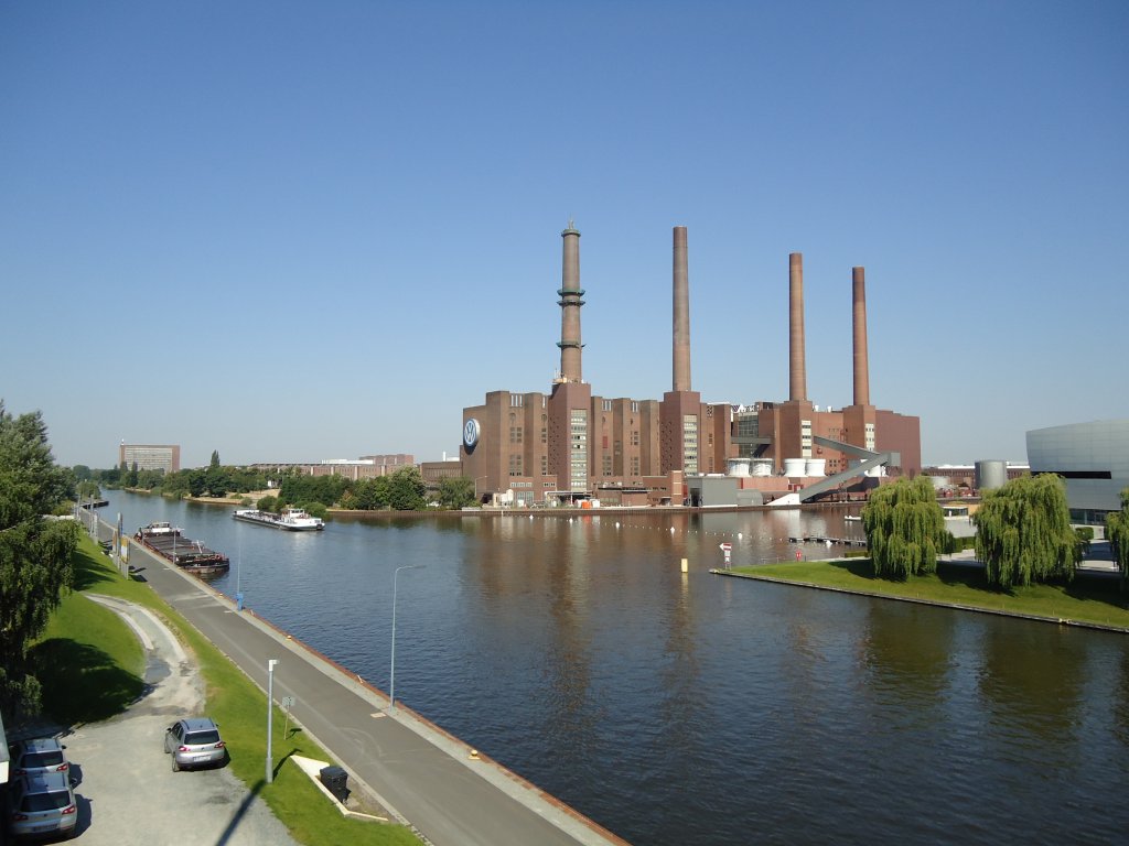 (127'800) - Das alte Volkswagen-Werk in Wolfsburg am 9. Juli 2010