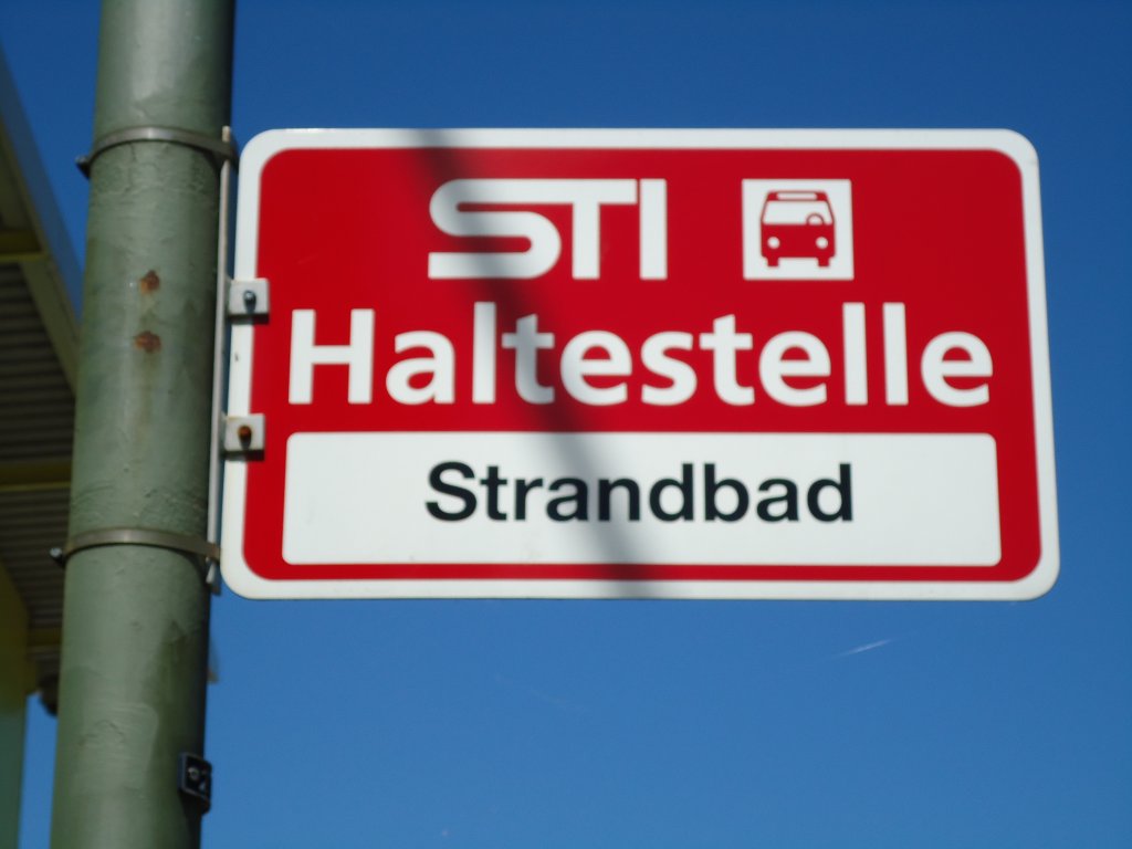(128'178) - STI-Haltestelle - Thun, Strandbad - am 1. August 2010