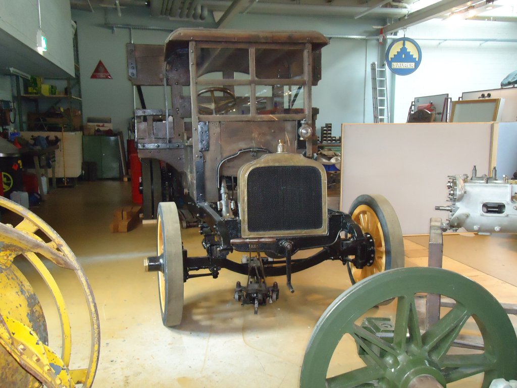 (128'821) - Im Saurer-Museum in Arbon: Saurer-Lastwagen am 21. August 2010