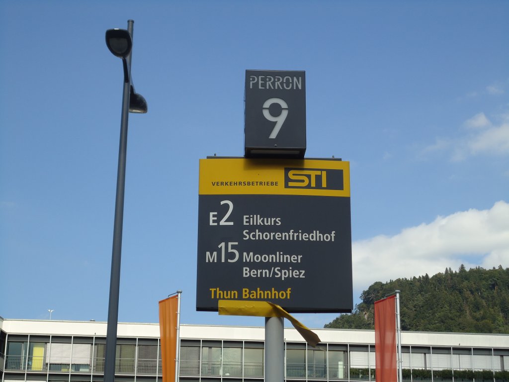 (129'298) - STI-Haltestelle - Thun, Bahnhof - am 4. September 2010