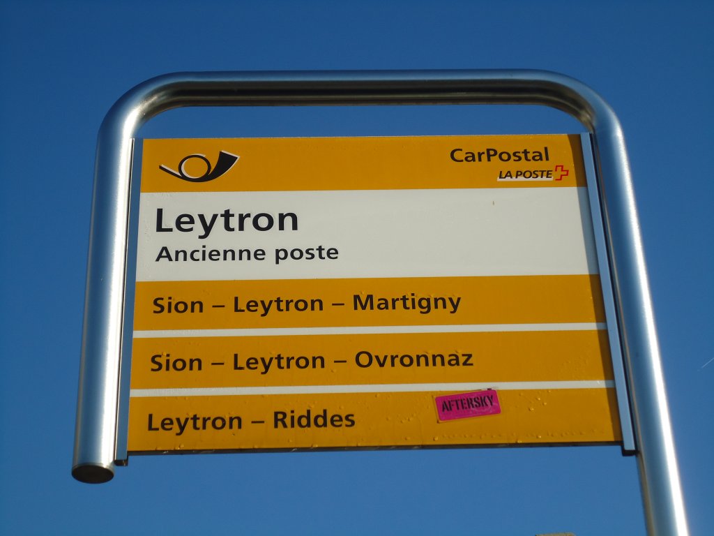 (131'933) - PostAuto-Haltestelle - Leytron, Ancienne poste - am 2. Januar 2011