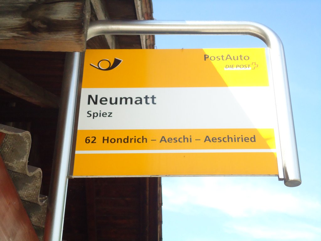 (133'979) - PostAuto-Haltestelle - Spiez, Neumatt - am 5. Juni 2011