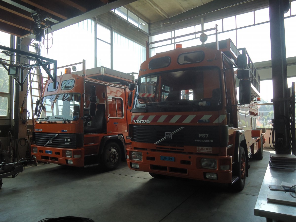 (139'232) - VBL Luzern - Nr. 7/LU 112 + Nr. 10/LU 119 - Volvo Turmwagen am 2. Juni 2012 in Luzern, Depot
