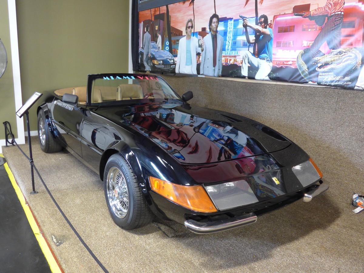 (152'340) - Ferrari Daytona von  Miami Vice  am 9. Juli 2014 in Volo, Auto Museum