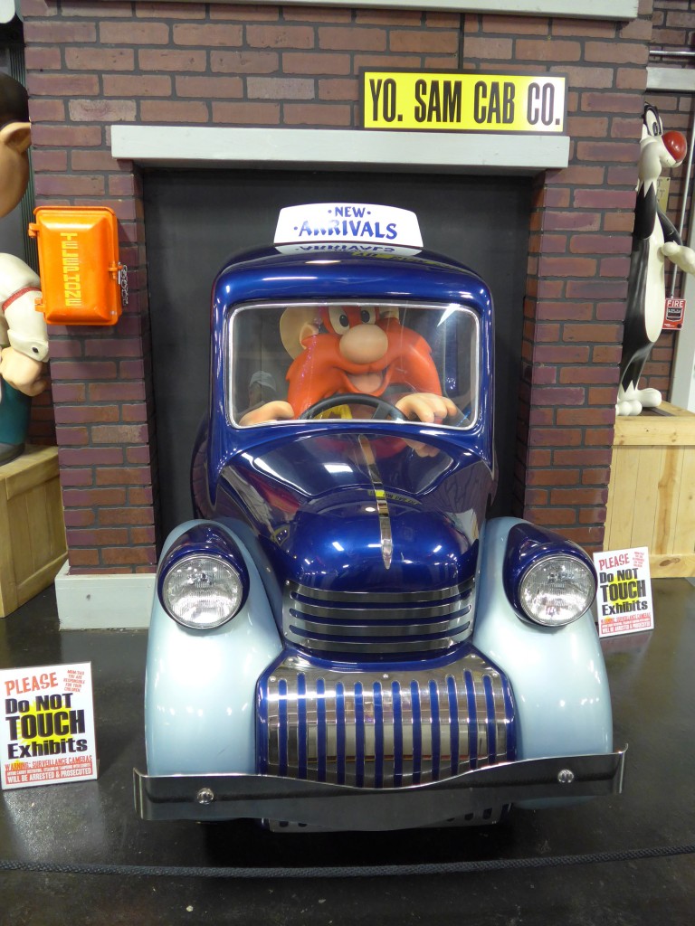 (152'376) - Fahrzeug von  Looney Tunes  am 9. Juli 2014 in Volo, Auto Museum