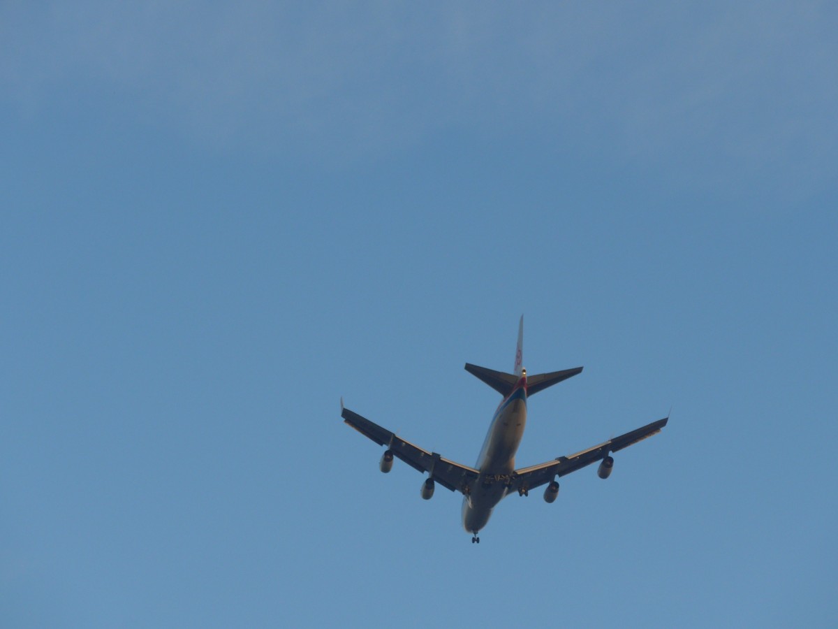 (157'439) - Flugzeug ber Luxembourg am 22. November 2014