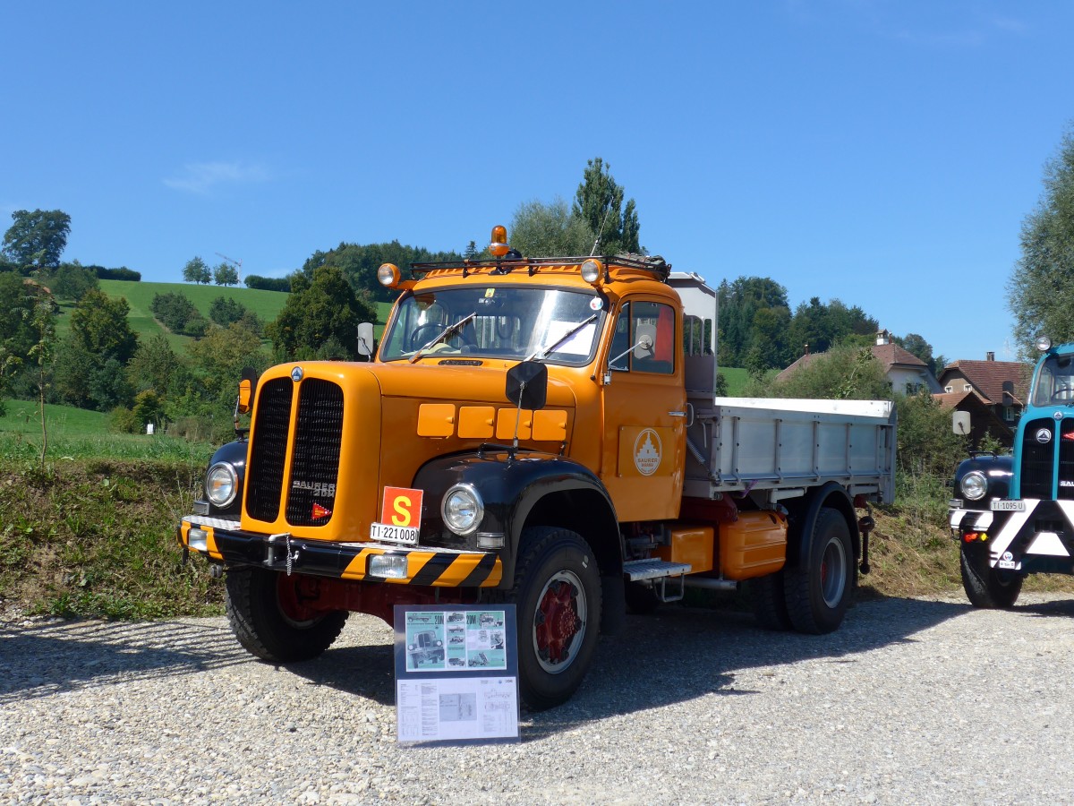 (164'027) - Saurer - TI 221'008 - am 29. August 2015 in Oberkirch, CAMPUS Sursee