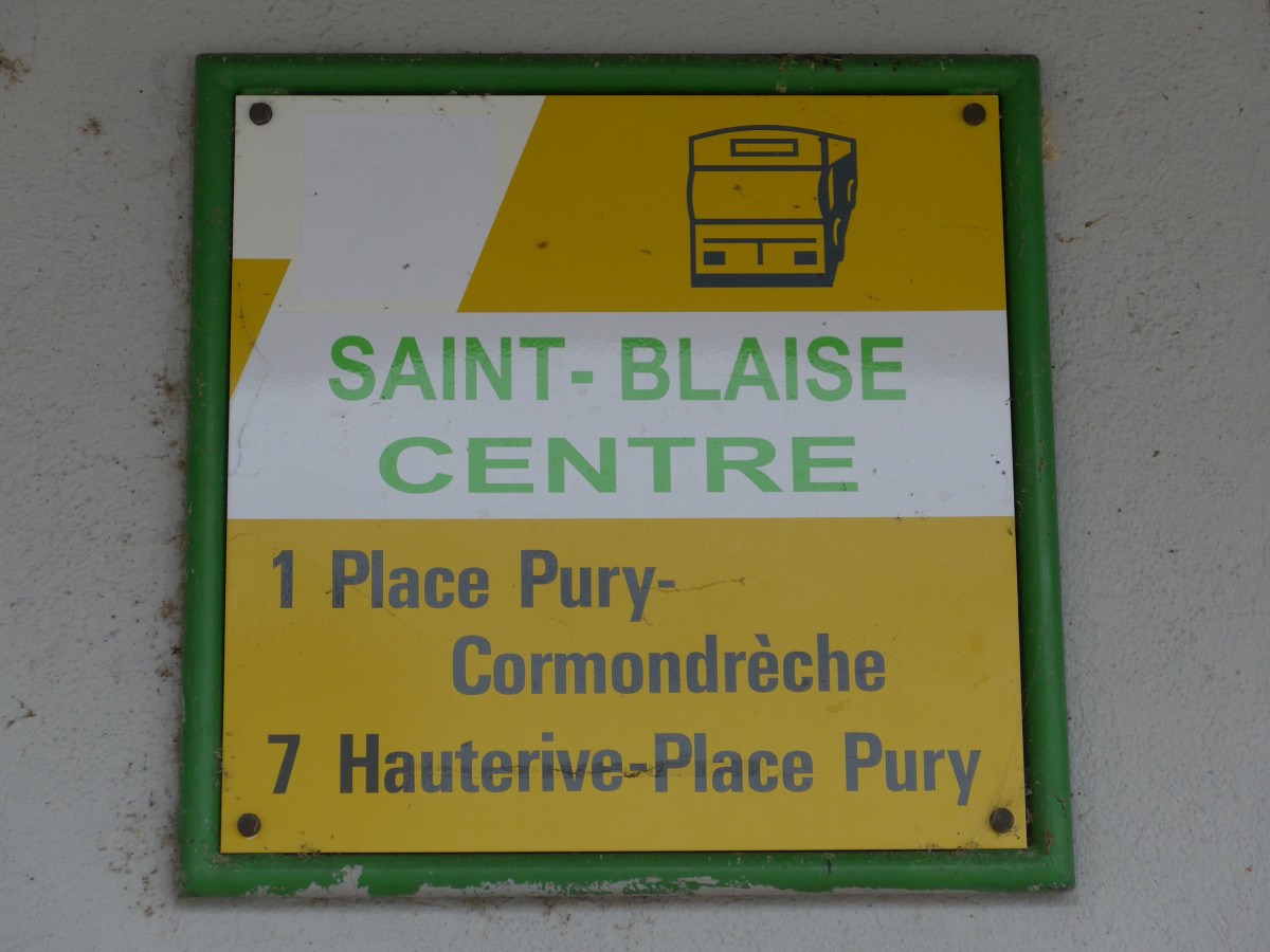 (164'832) - TN-Haltestelle - Saint-Blaise, Centre - am 15. September 2015