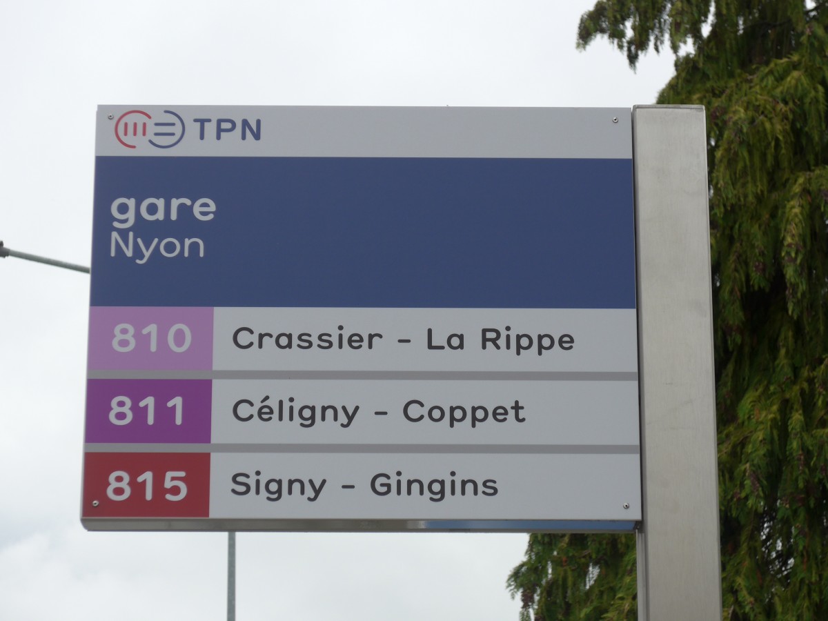 (165'054) - TPN-Haltestelle - Nyon, gare - am 18. September 2015