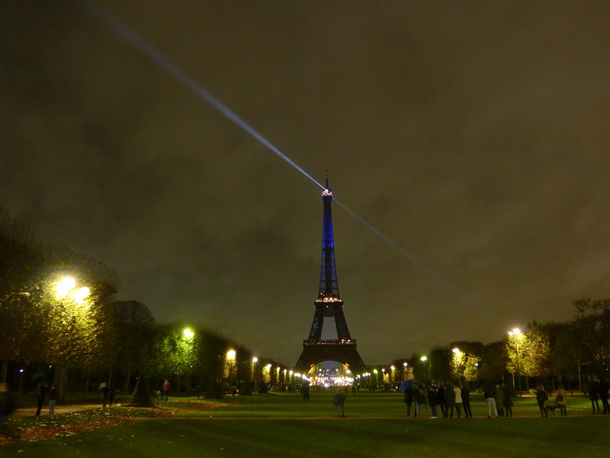 (167'277) - Der Eiffelturm am 17. November 2015 in Paris