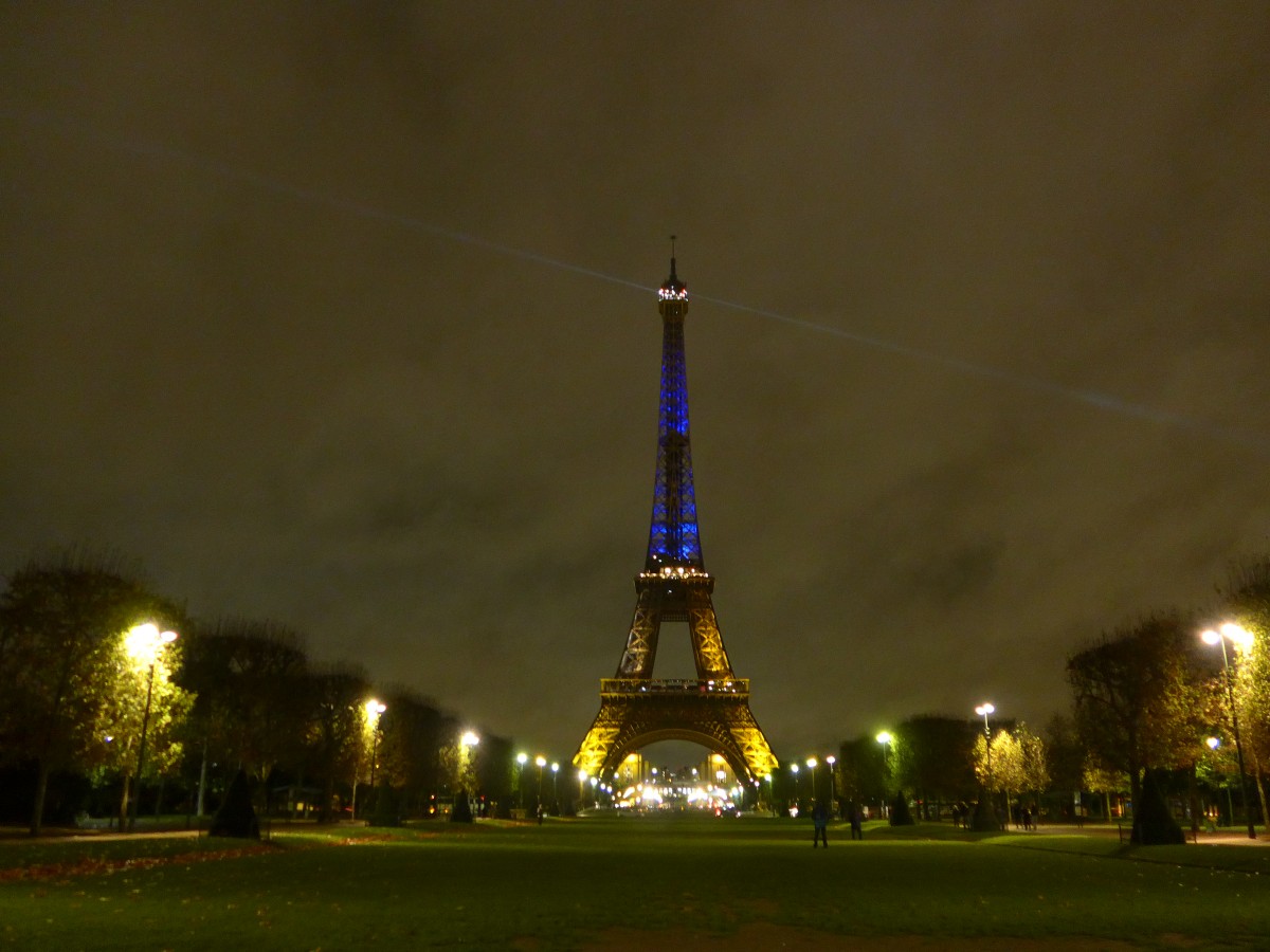 (167'282) - Der Eiffelturm am 17. November 2015 in Paris
