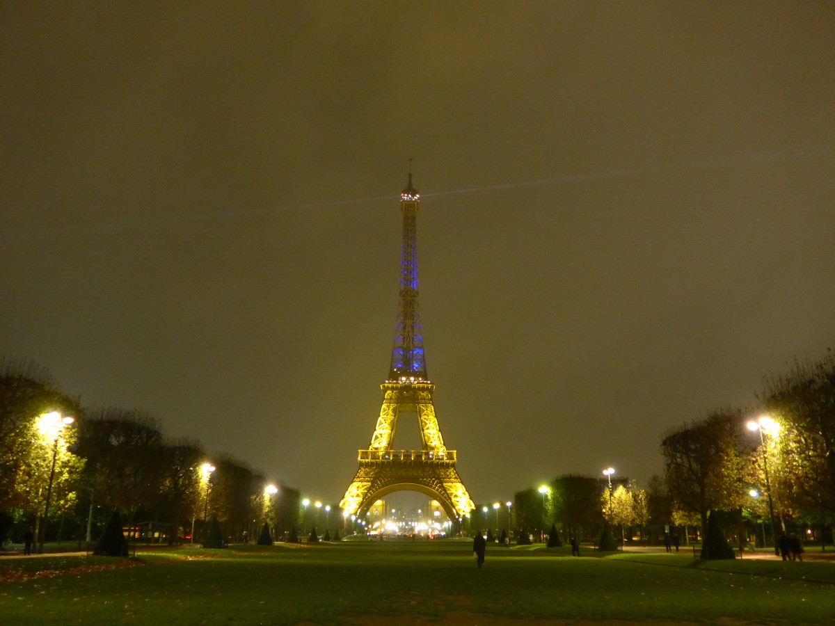 (167'287) - Der Eiffelturm am 17. November 2015 in Paris