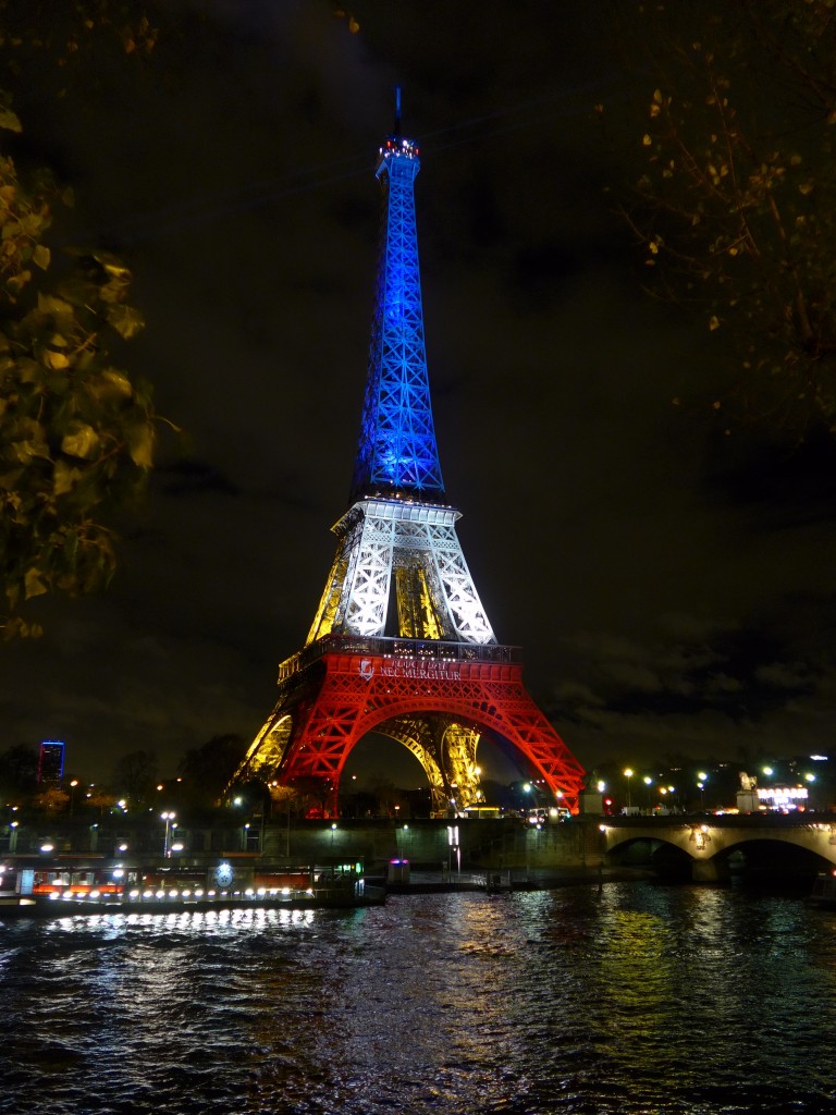(167'306) - Der Eiffelturm am 17. November 2015 in Paris