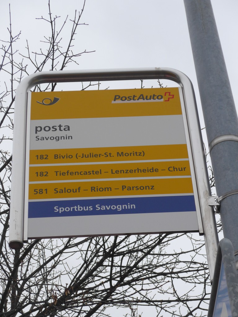 (168'232) - PostAuto-Haltestelle - Savognin, posta - am 2. Januar 2016