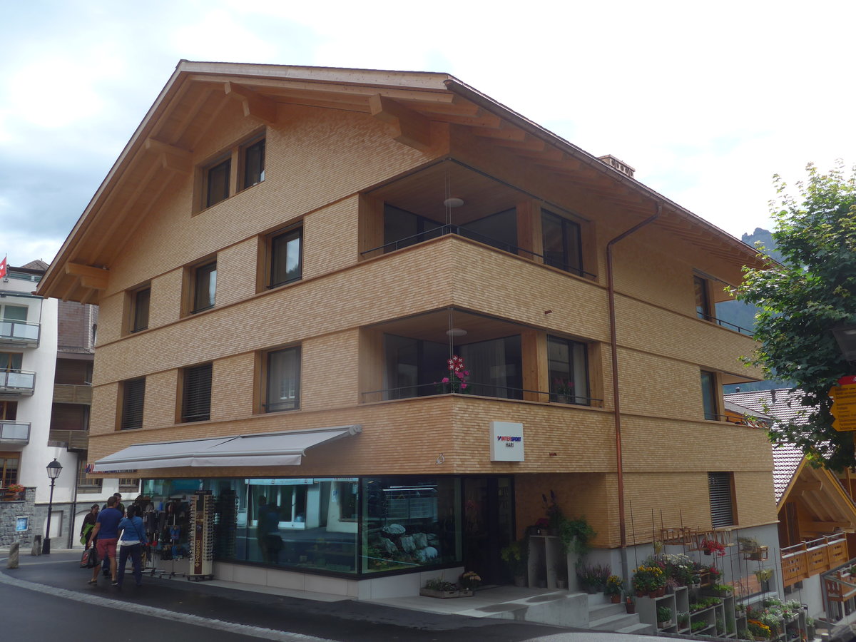 (173'400) - Neues  altes Gemeindehaus  am 31. Juli 2016 in Adelboden