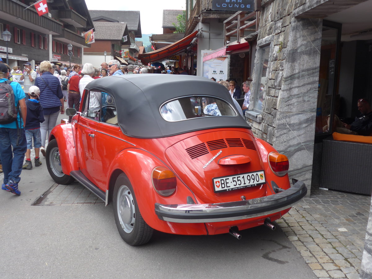 (173'505) - VW-Kfer - BE 551'990 - am 31. Juli 2016 in Adelboden, Dorfstrasse