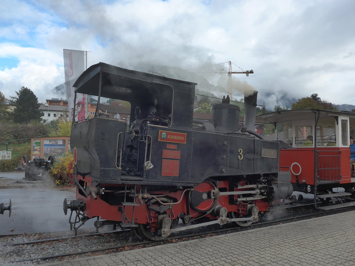 (176'028) - Zillertalbahn - Nr. 3 - am 20. Oktober 2016 im Bahnhof Jenbach