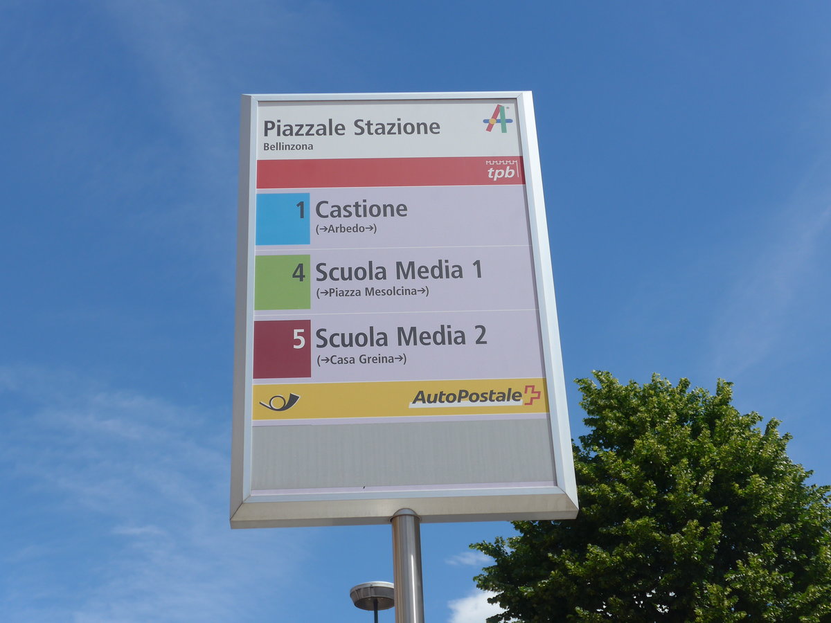 (180'546) - tpb/PostAuto-Haltestelle - Bellinzona, Piazzale Stazione - am 23. Mai 2017