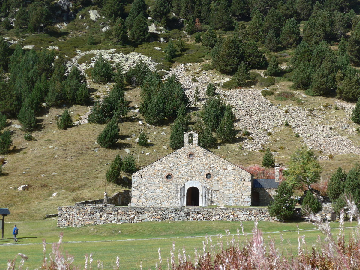 (185'242) - Einsiedlerkapelle Saint Gil am 26. September 2017 im Vall de Nria