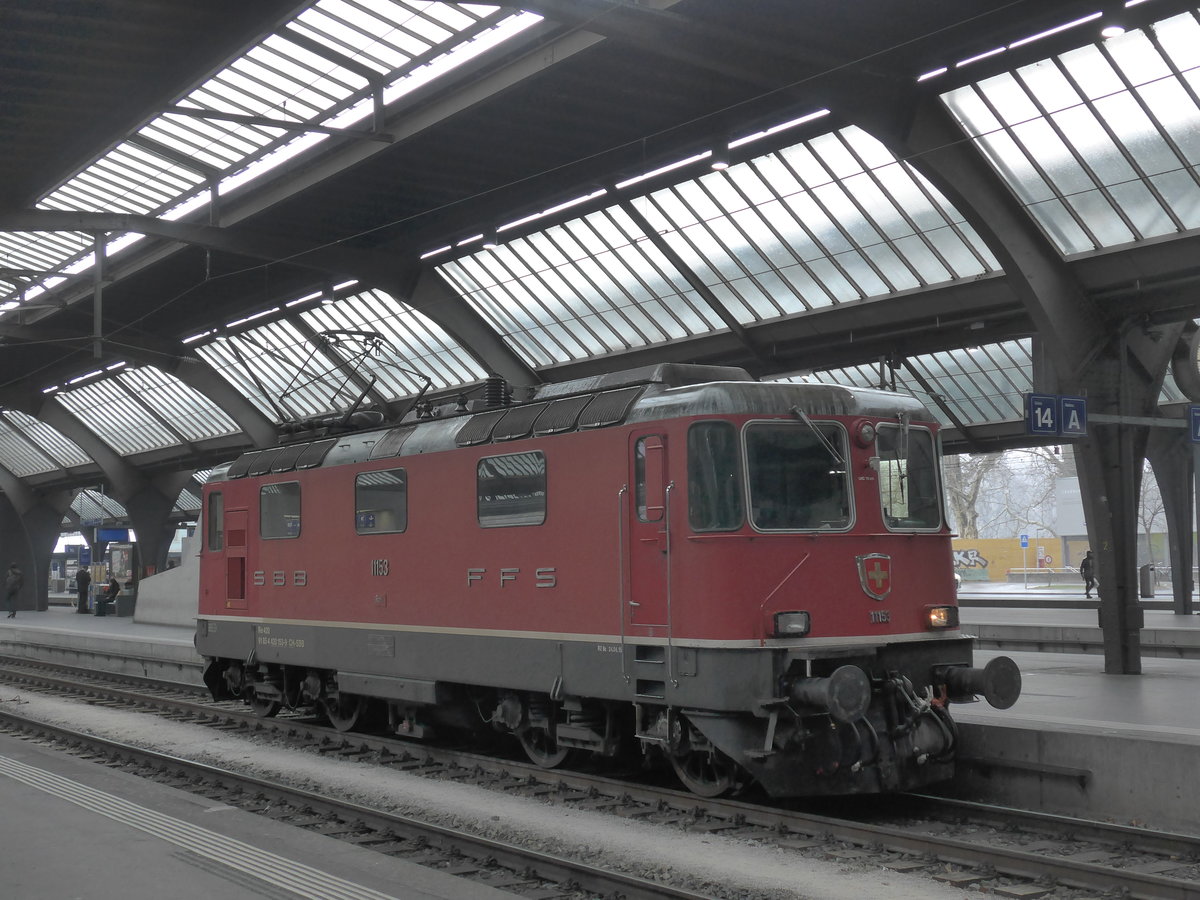 (189'680) - SBB-Lokomotive - Nr. 11'153 - am 26. Mrz 2018 im Bahnhof Zrich