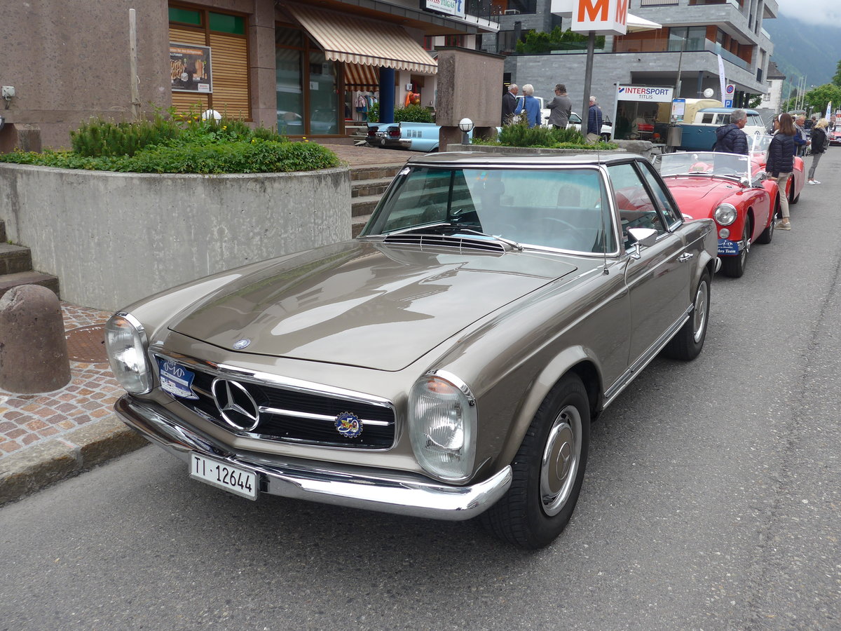 (193'225) - Mercedes - TI 12'644 - am 20. Mai 2018 in Engelberg, OiO