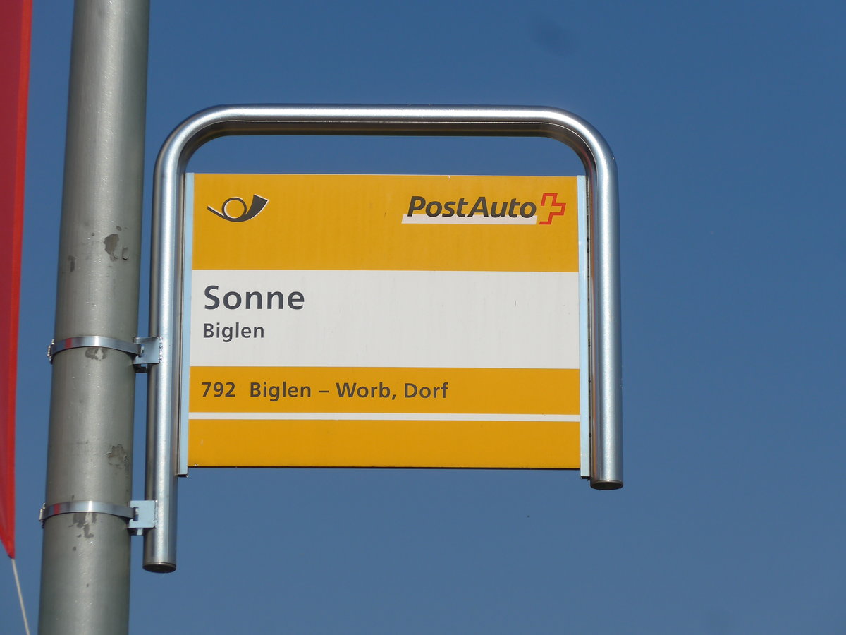 (195'538) - PostAuto-Haltestelle - Biglen, Sonne - am 5. august 2018