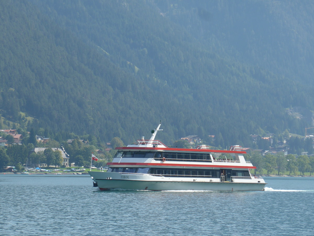 (196'779) - Motorschiff Tirol auf dem Achensee am 11. September 2018 bei Pertisau