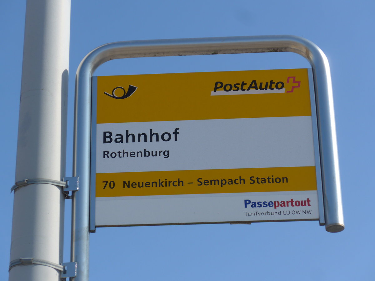 (203'346) - PostAuto-Haltestelle - Rothenburg, Bahnhof - am 30. Mrz 2019