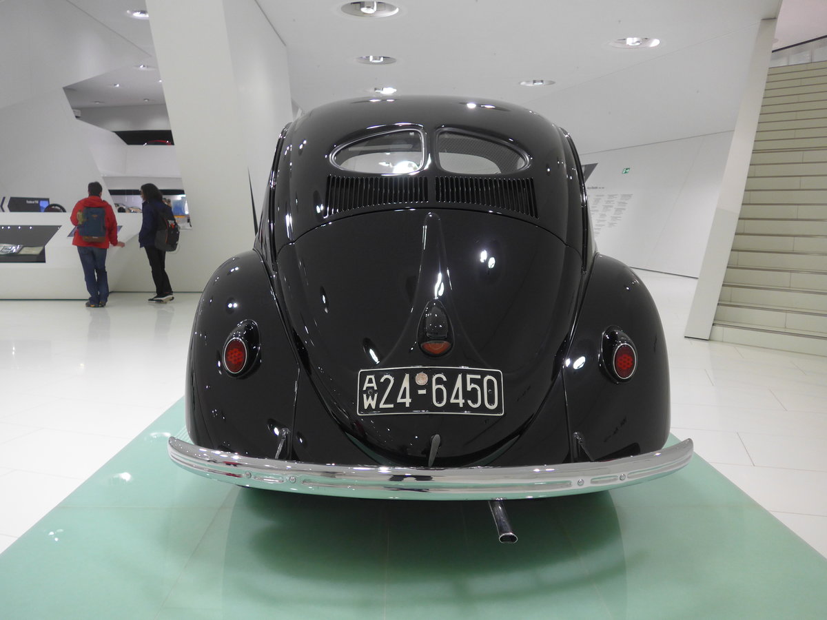 (204'652) - VW-Kfer - AW 24-6450 - am 9. Mai 2019 in Zuffenhausen, Porsche Museum