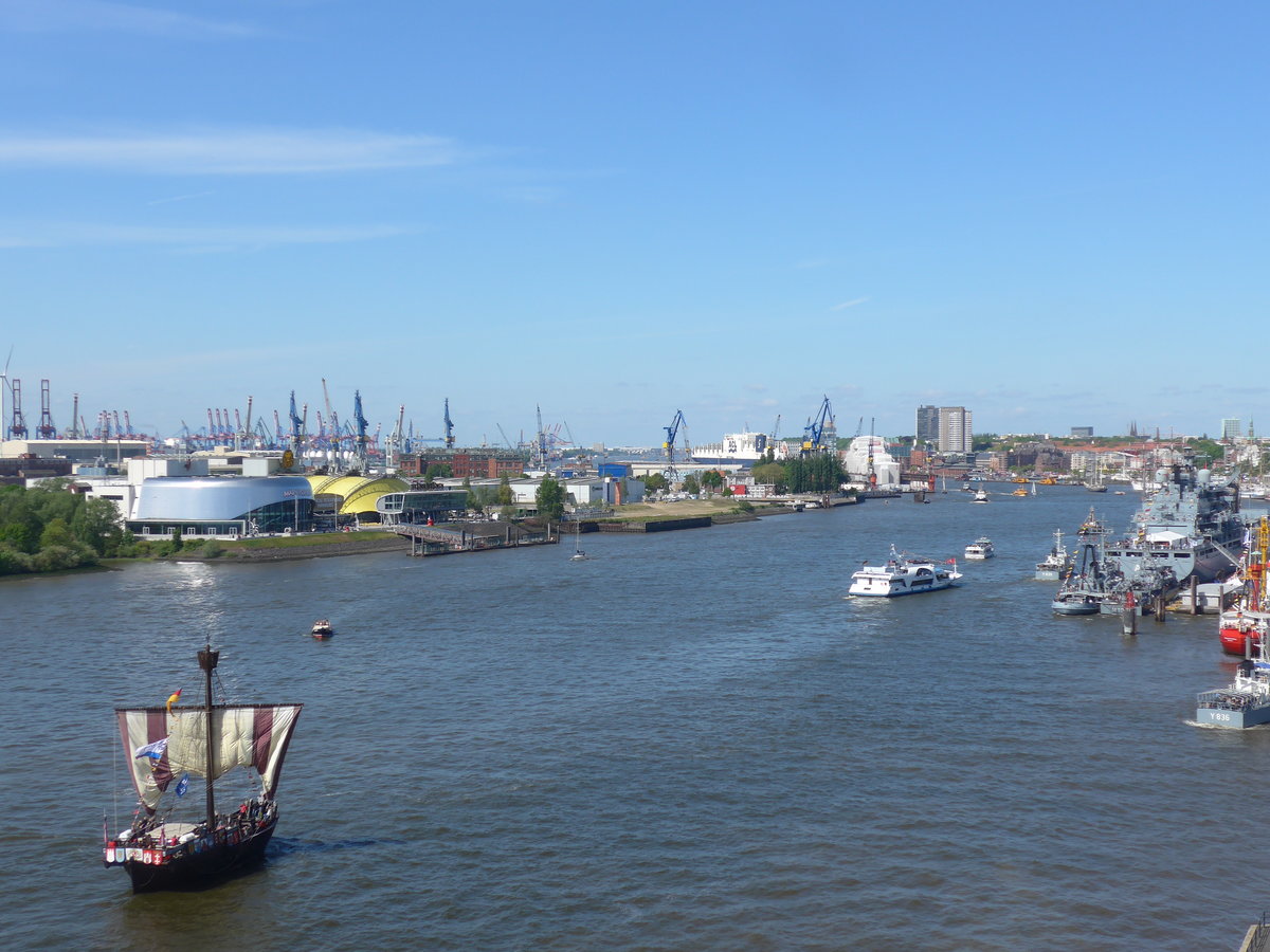 (204'900) - 830. Hafengeburtstag am 11. Mai 2019 auf der Elbe in Hamburg