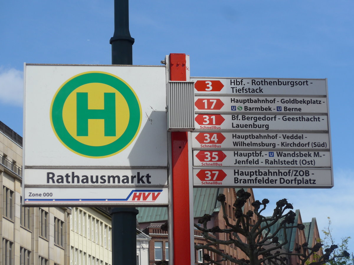 (204'918) - Bus-Haltestelle - Hamburg, Rathausmarkt - am 11. Mai 2019