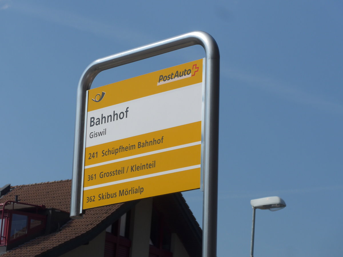 (206'905) - PostAuto-Haltestelle - Giswil, Bahnhof - am 30. Juni 2019