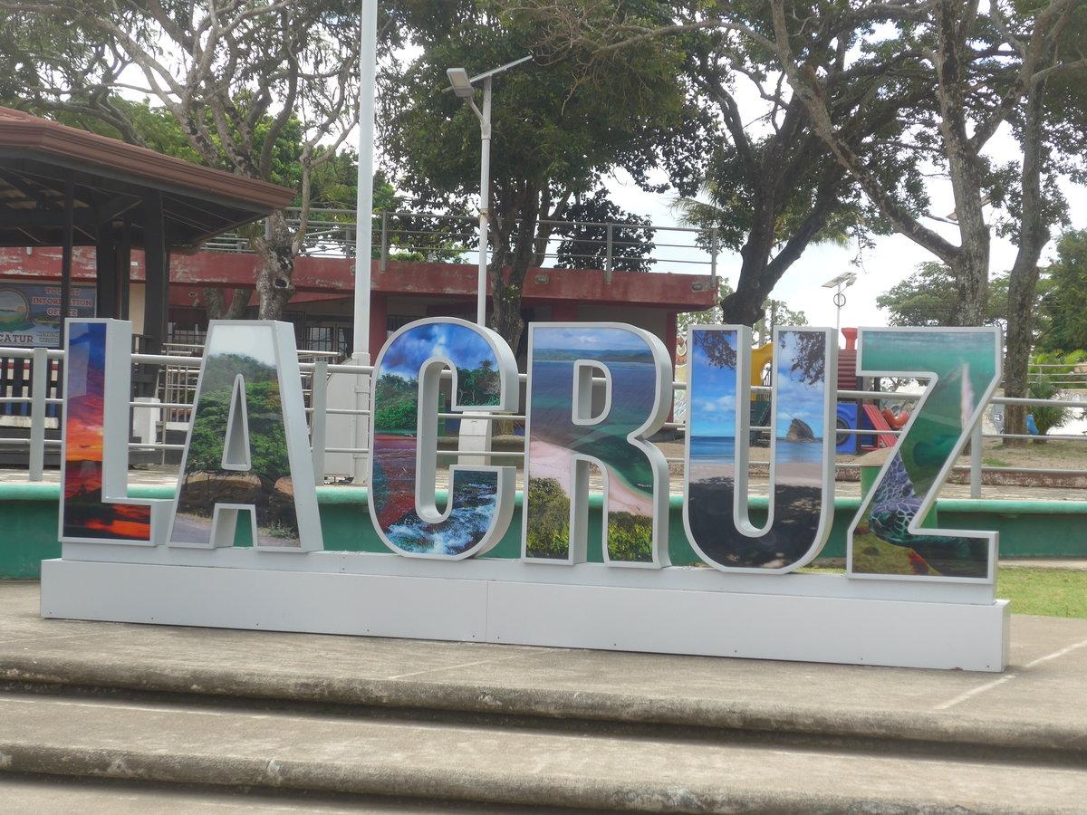 (211'879) - Schriftzug  LA CRUZ  am 21. November 2019 in La Cruz