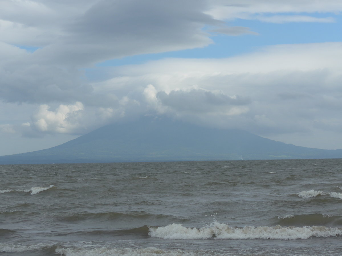 (211'953) - Vulkan Concepcin im Nicaraguasee am 22. November 2019 von El Coco aus