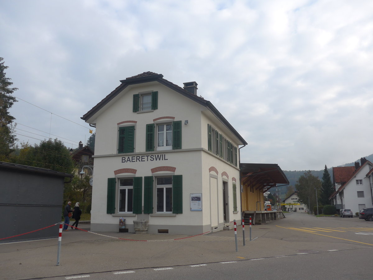 (221'958) - Der Bahnhof am 18. Oktober 2020 in Bretswil