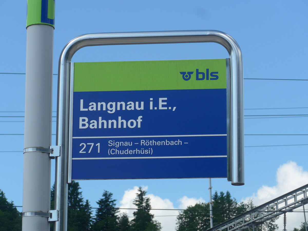 (225'869) - bls-bus-Haltestelle - Langnau, Bahnhof - am 13. Juni 2021