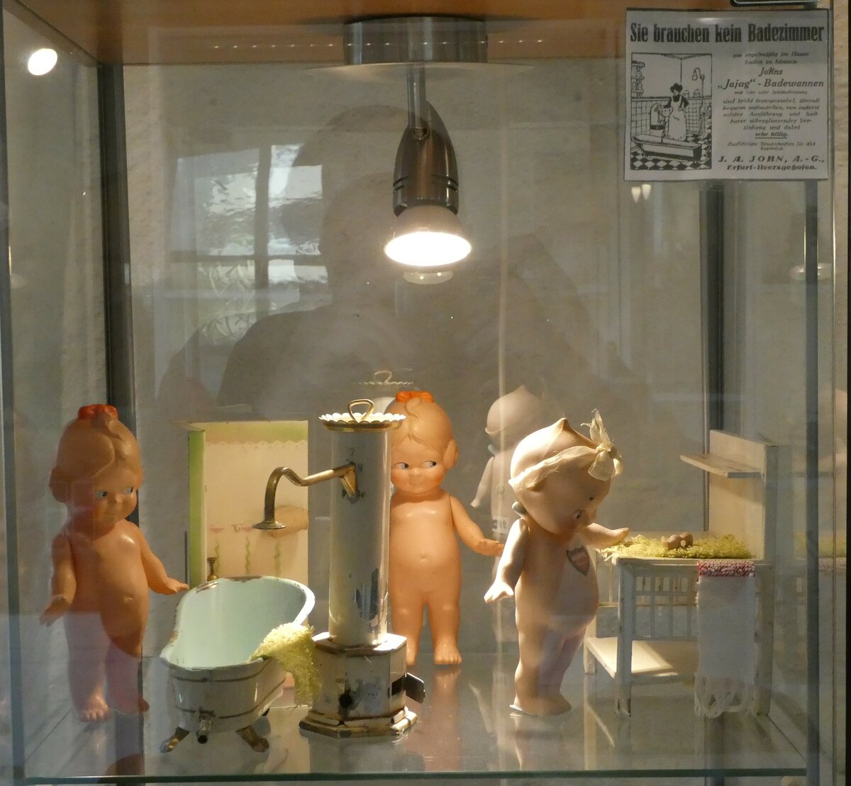 (241'537) - Badezimmer am 18. Oktober 2022 in Spiez, Spielzeugmuseum