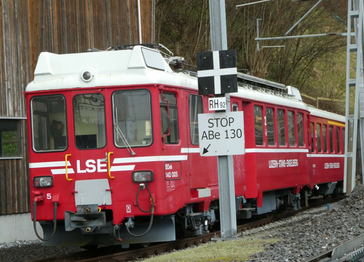 (247'589) - LSE-Triebwagen - Nr. 5 - am 24. Mrz 2023 im Bahnhof Giswil