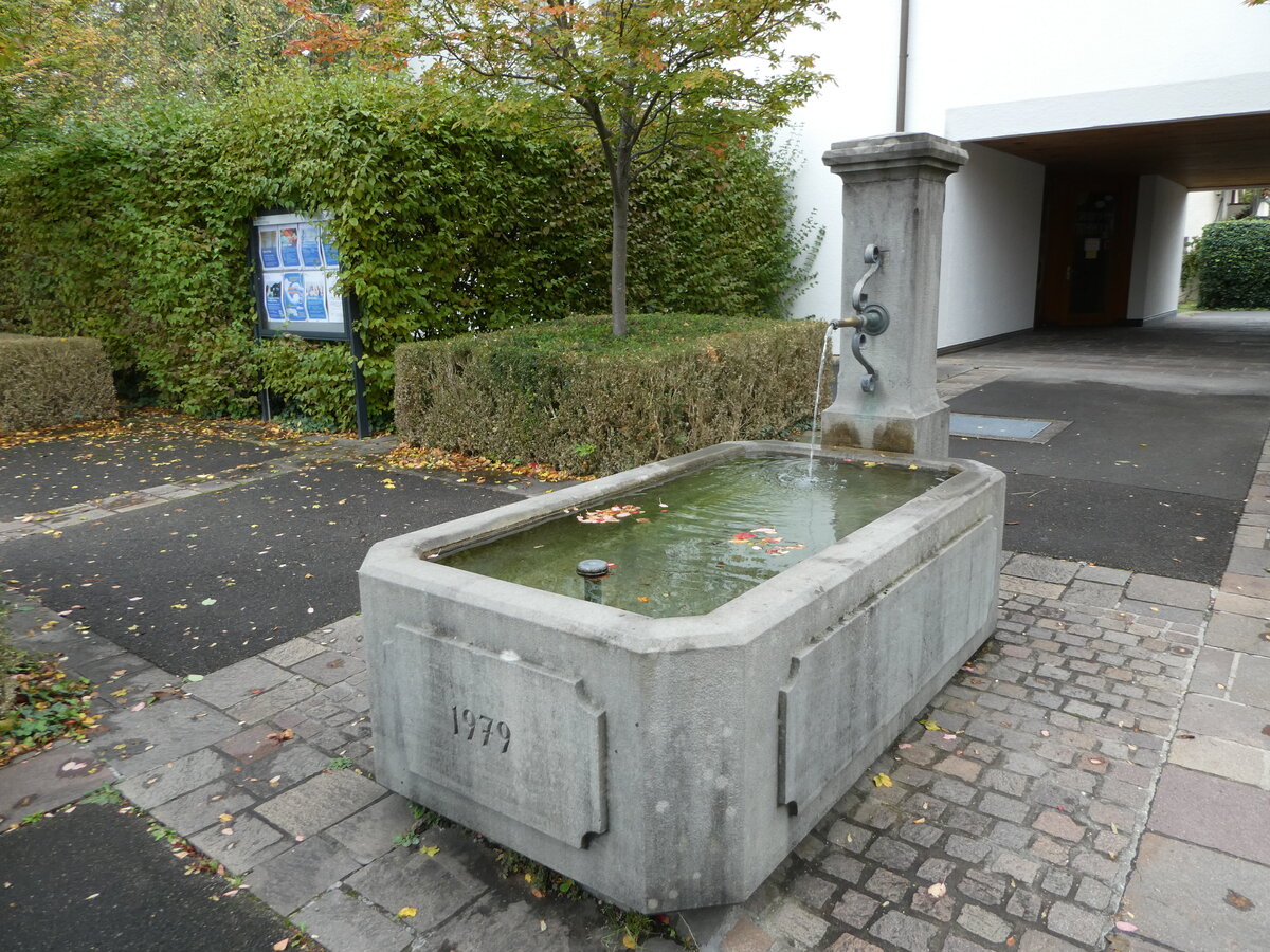 (256'265) - Brunnen von 1979 am 21. Oktober 2023 in Kilchberg